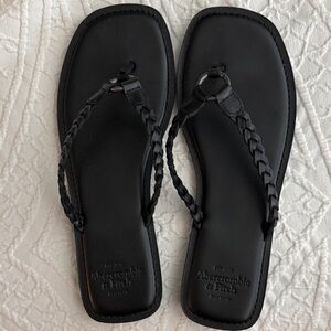 Abercrombie & Fitch Black Braided Sandals Sz 8